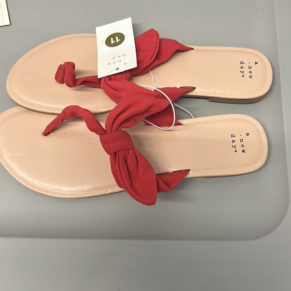 Sandals   - Picture 4 of 4